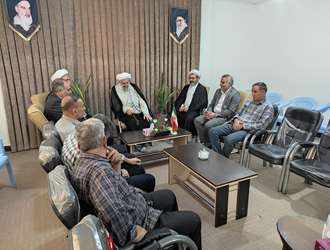 دیدار و گفتگوی سازنده ریاست دانشکده علوم قرآنی ملایر با امام جمعه شهرستان ملایر
